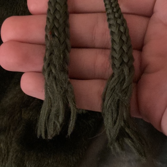 This pair of sweatpants I’m selling is dark green, the brand is CI SONÓ - Picture 3 of 6